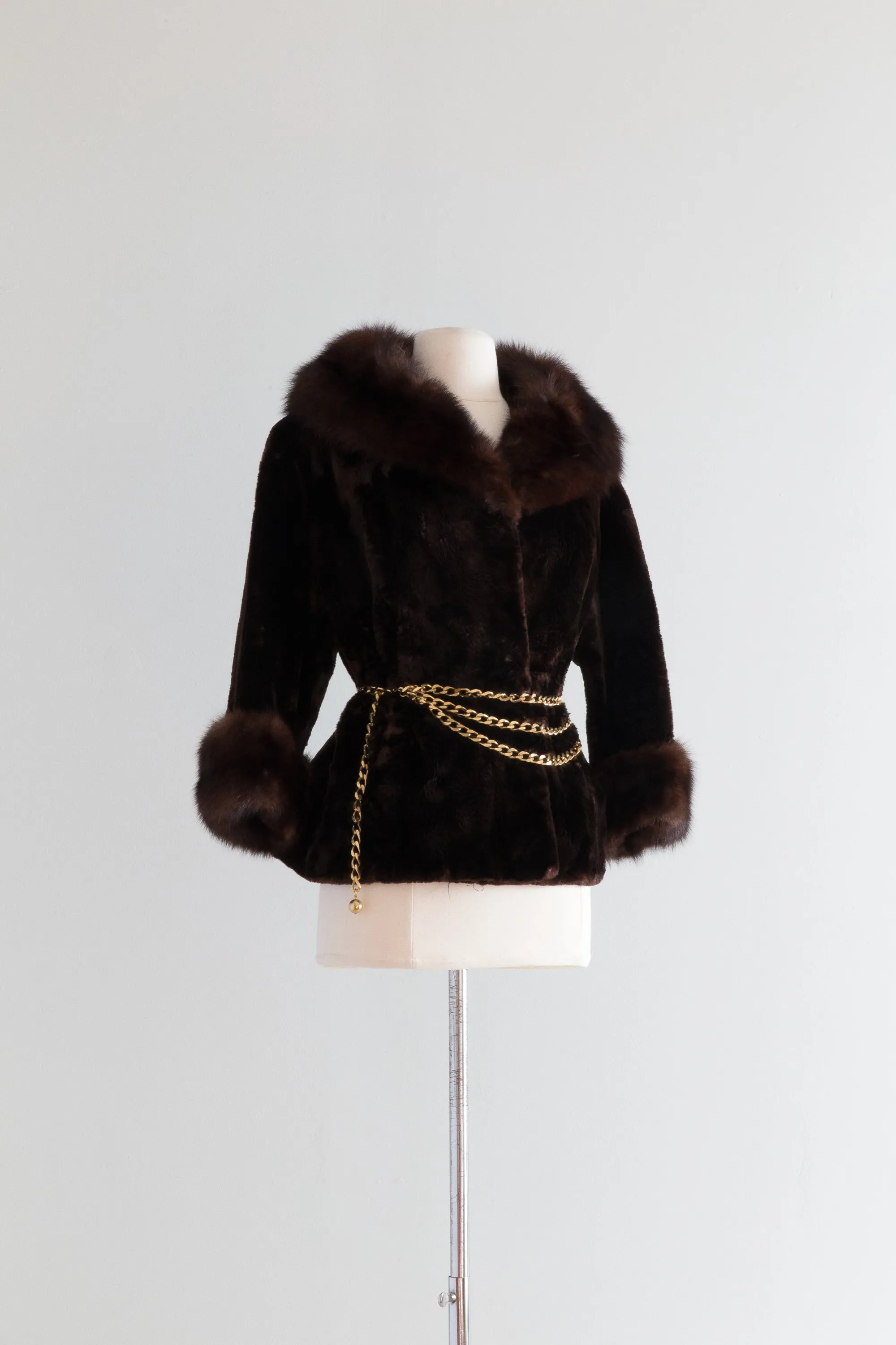 Beautiful 1950's Chocolate Sheared Fur Jacket / Medium