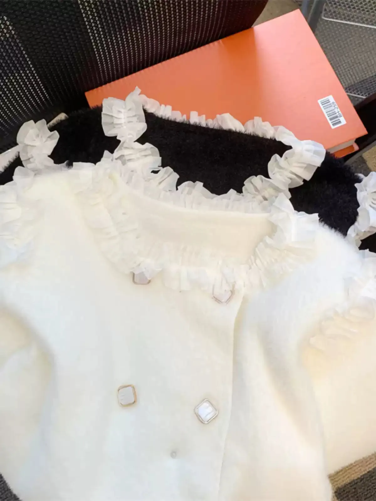 Color Blocking Ruffled Thickened Cardigan