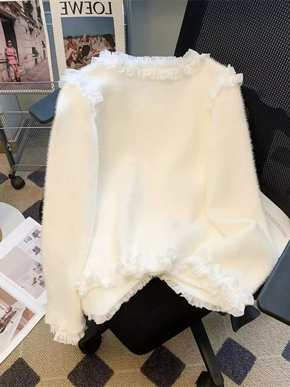 Color Blocking Ruffled Thickened Cardigan