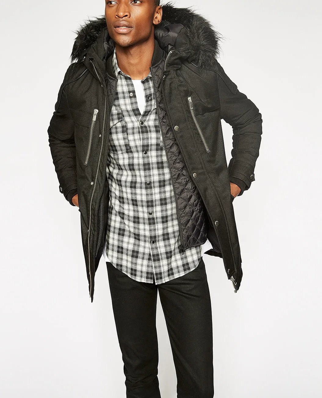 Parka noire détails cuir fausse fourrure