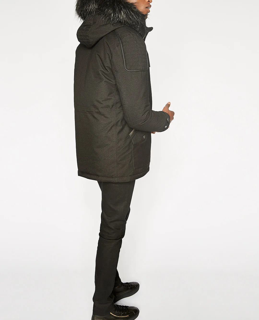 Parka noire détails cuir fausse fourrure