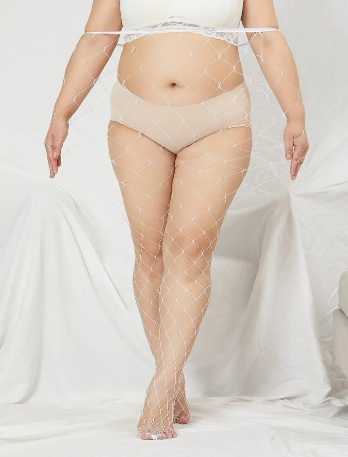 Plus Size White Fishnet Pantyhose