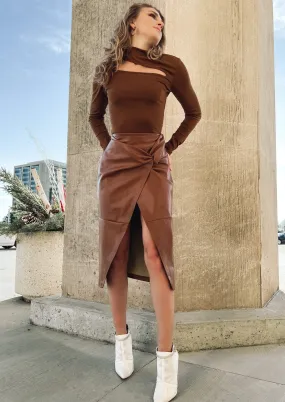 Vienne Brown Cut Out Top