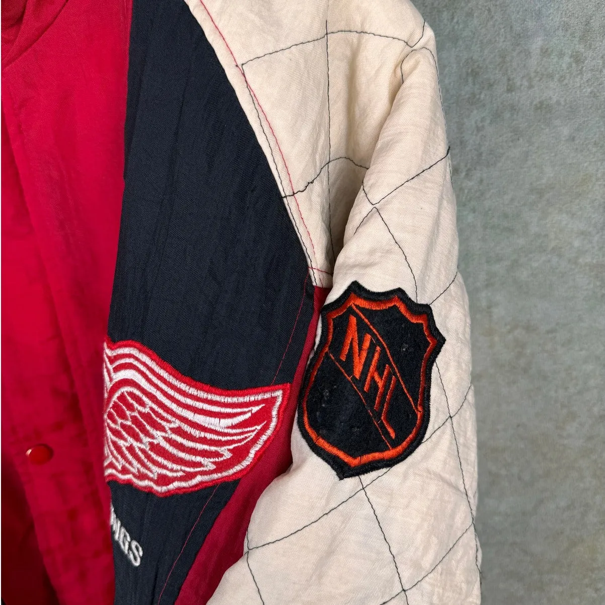 VTG 90s Detroit Red Wings Starter Jacket XL