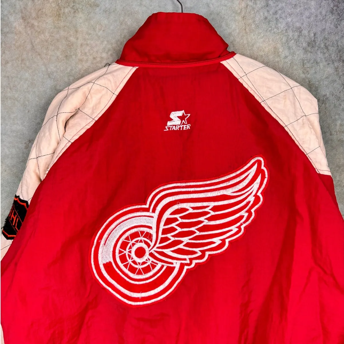 VTG 90s Detroit Red Wings Starter Jacket XL